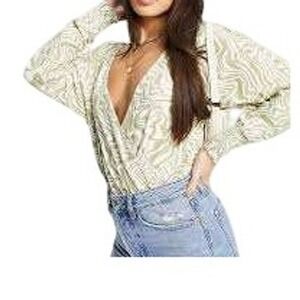 ASOS Tall Angel‎ Sleeve Bodysuit 10